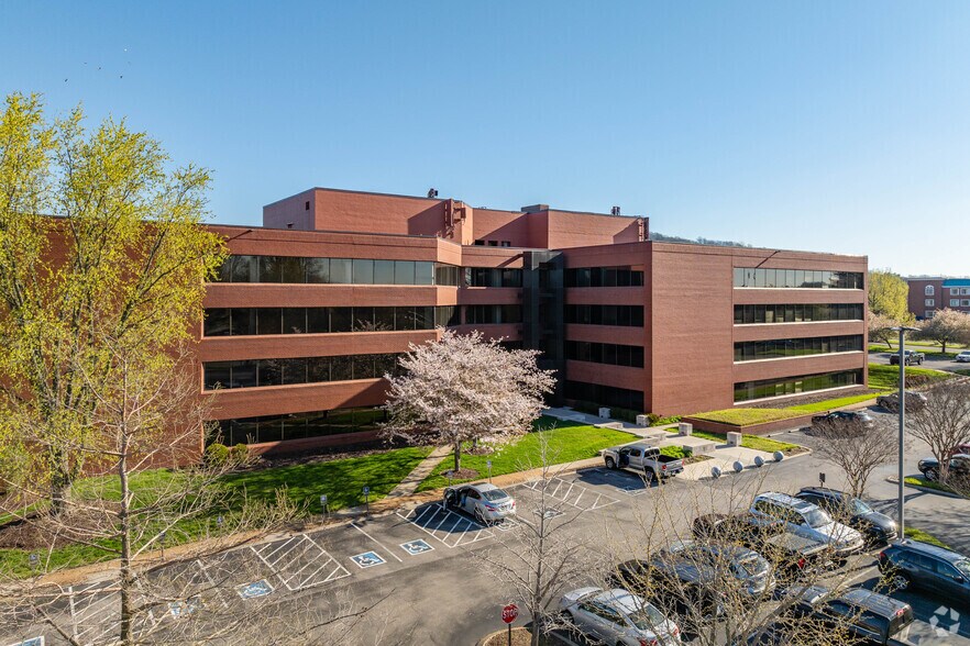 More Photos Of 5200 Maryland Way, Brentwood Office Residential For Lease