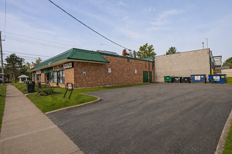 More Photos Of 47 Northumberland St, North Dumfries General Retail For Lease