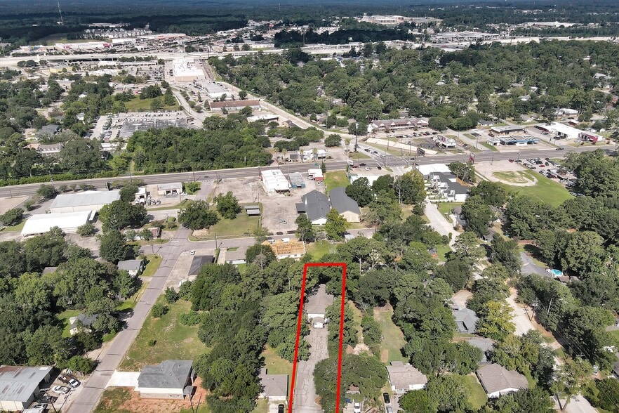 More Photos Of 1107 Palestine St, Conroe Apartments For Sale