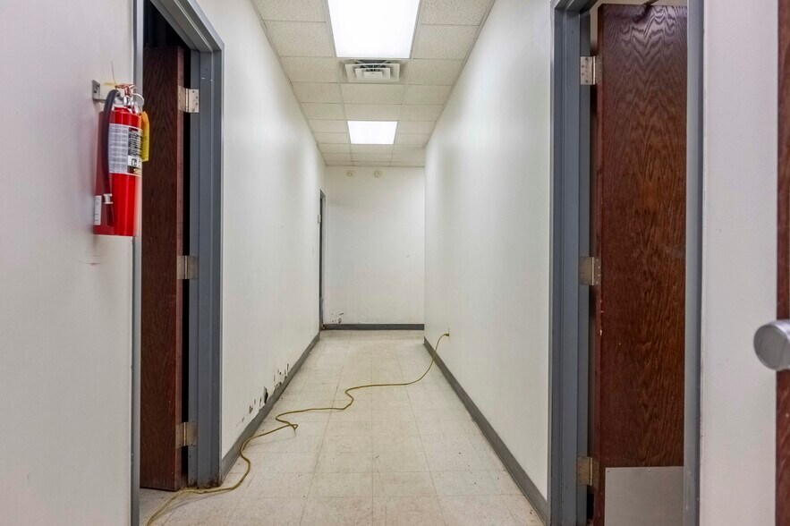 More Photos Of 1 Rooster Way, Barry Industrial For Sale