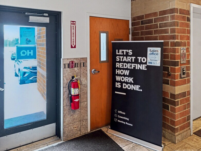 More Photos Of 1N131 County Farm Rd, Winfield Office For Sale