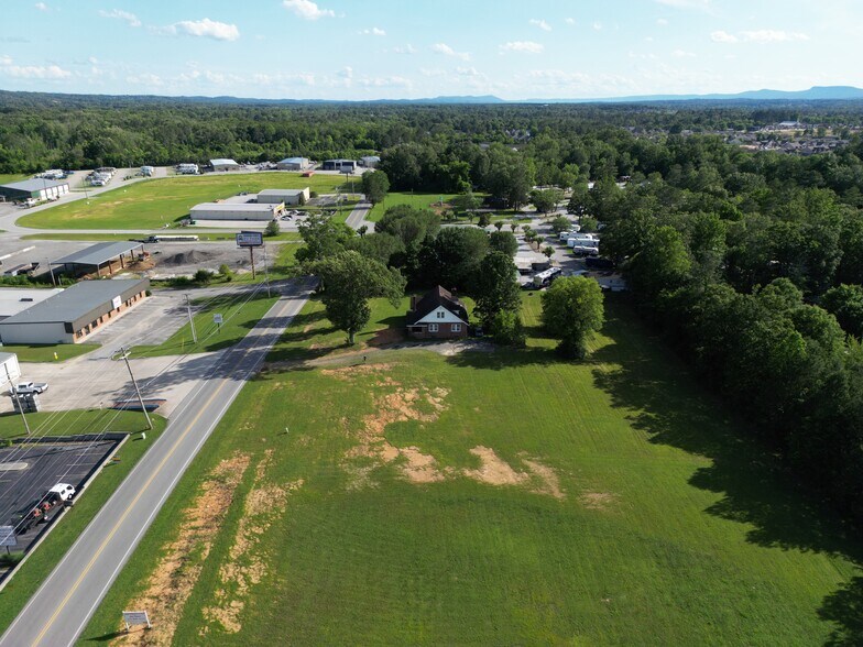 More Photos Of 1695 Mack Smith Rd, Rossville Showroom For Sale