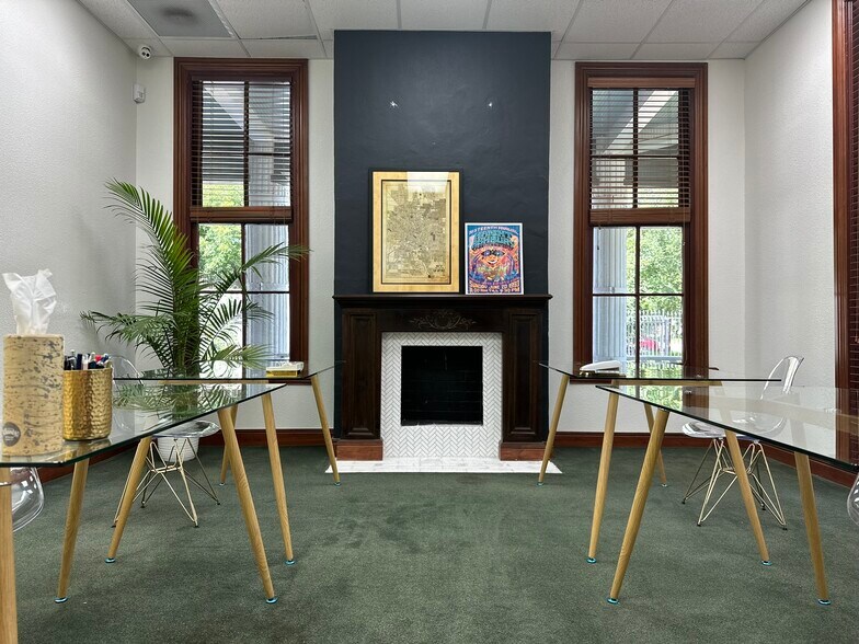 More Photos Of 901 Mason St, San Antonio Office For Lease