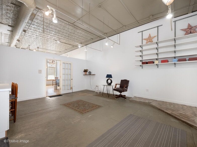 More Photos Of 2210 S Halsted St, Chicago Storefront Retail Office For Sale