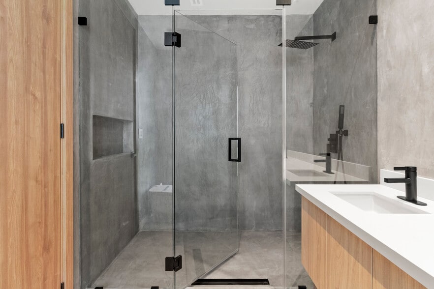 More Photos Of 420 NE 62nd St, Miami Apartments For Sale