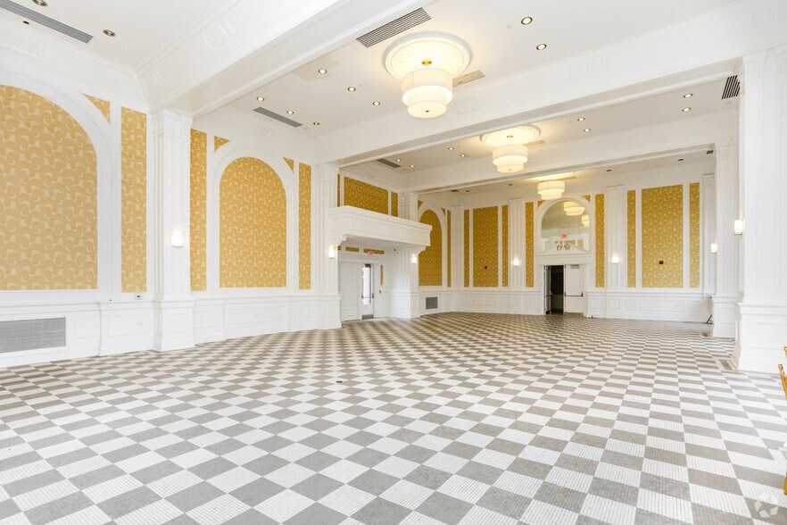 More Photos Of 607 E 2nd Ave, Flint Apartments For Lease