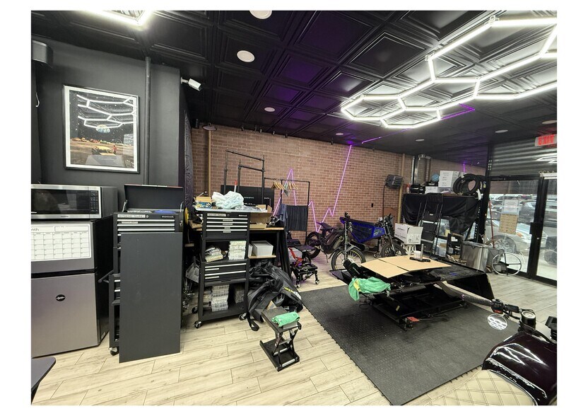 More Photos Of 4422 3rd Ave, Brooklyn Apartments For Lease