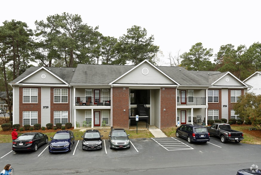 Primary Photo Of 3605 Sapphire Rd, Fayetteville Apartments For Sale