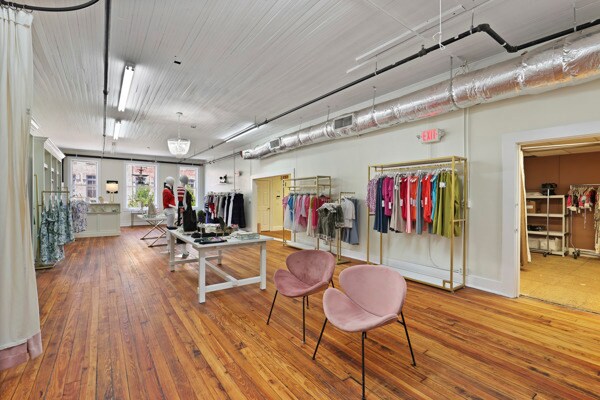 More Photos Of 317 W Broughton St, Savannah Storefront Retail Office For Lease