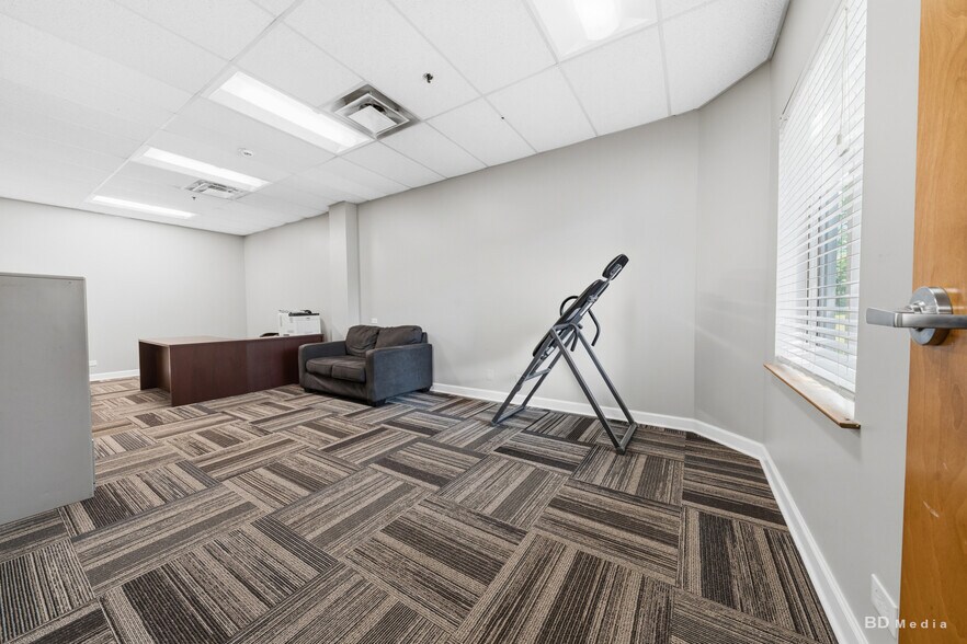 More Photos Of 6370 W Emerald Pky, Monee Warehouse For Lease