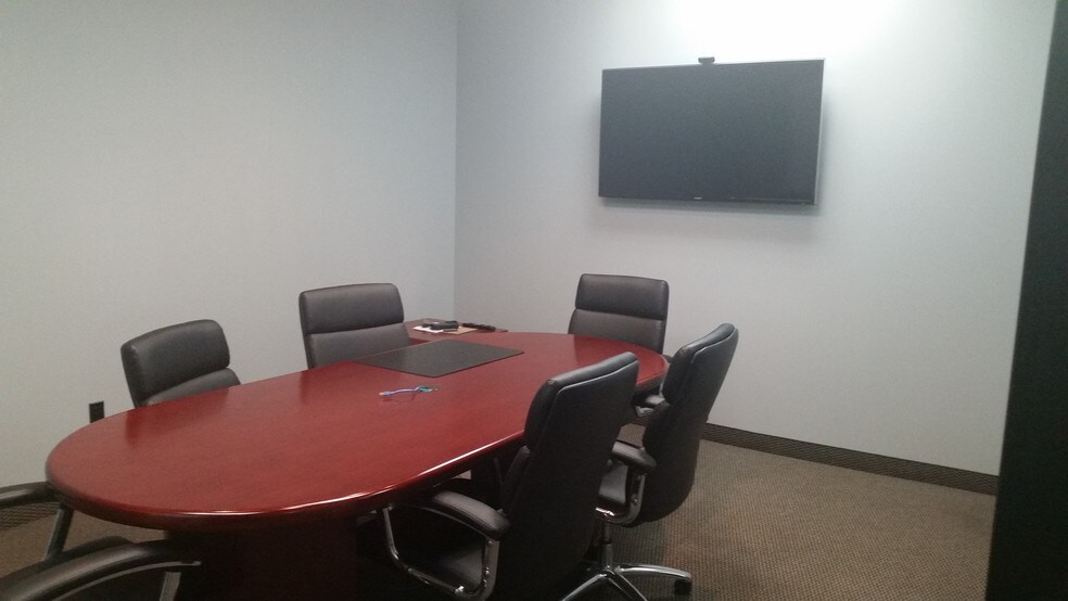 More Photos Of 811 Manning Rd NE, Calgary Office For Lease