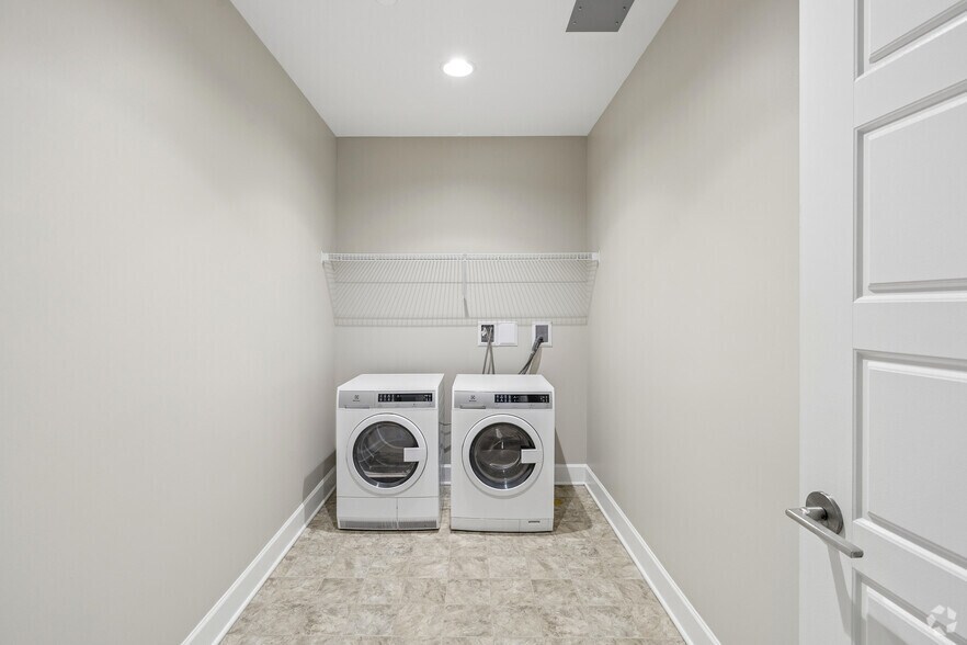 More Photos Of 272 E Main St, Rochester Apartments For Sale