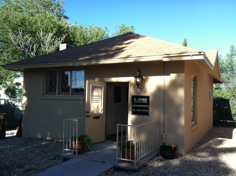 Primary Photo Of 125 1/2 W Mountain Ave, Las Cruces Office For Lease