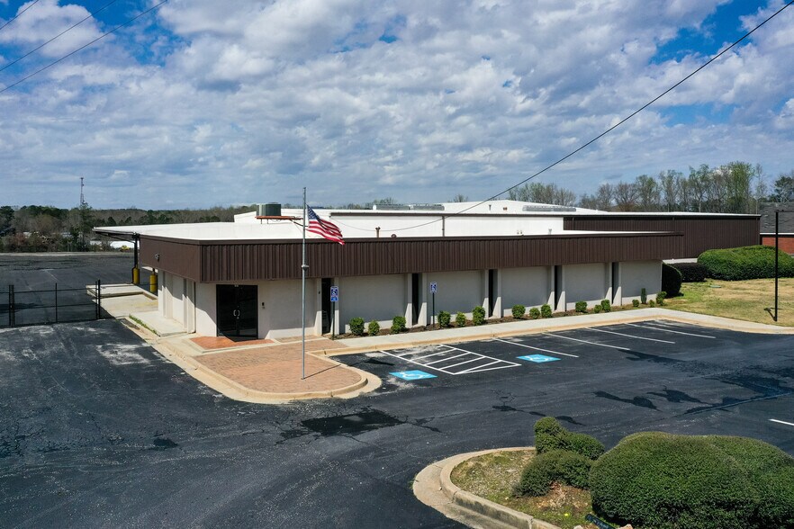 More Photos Of 1931 Rock Chapel Rd, Lithonia Warehouse For Lease