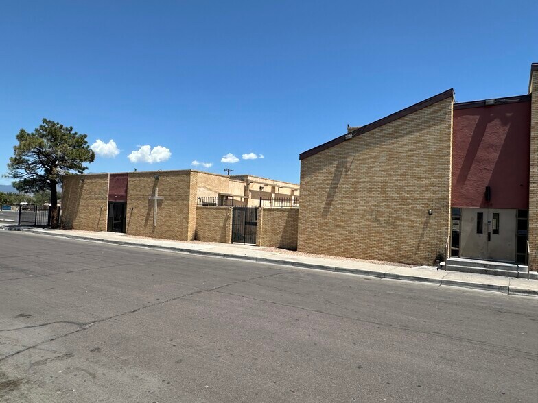 More Photos Of 124 Texas St NE, Albuquerque Religious Facility For Sale