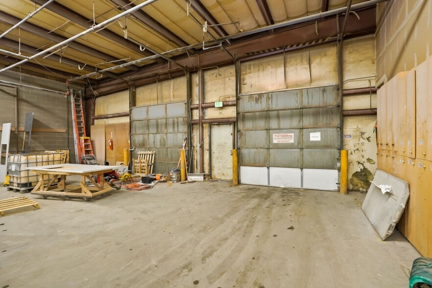 More Photos Of 3220 E 52nd Ave, Denver Warehouse For Sale