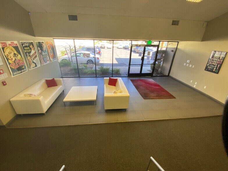 More Photos Of 9223 Deering Ave, Chatsworth Warehouse For Sale