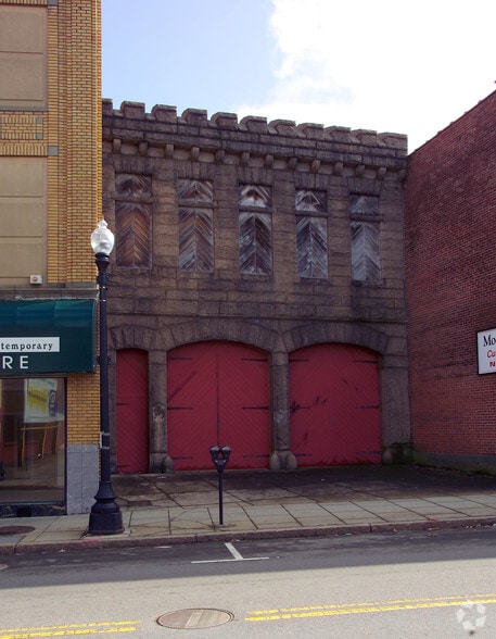 Primary Photo Of 376 S Main St, Fall River Storefront For Lease