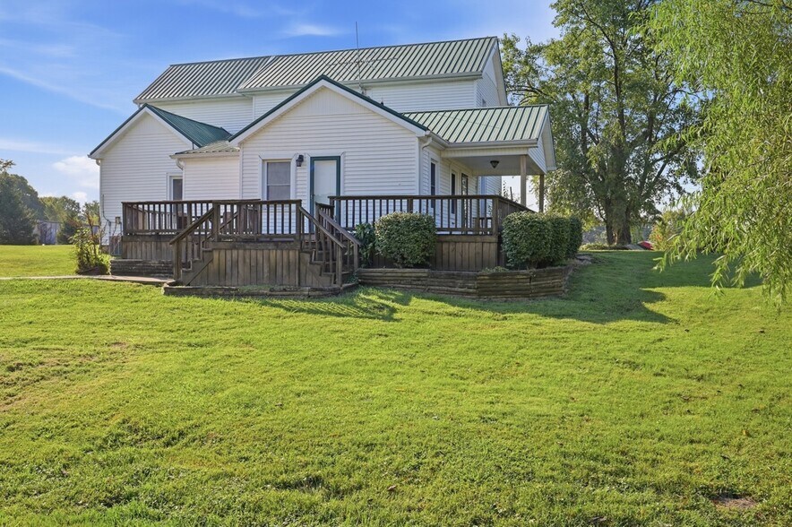 More Photos Of 4650 Highway 52, Loretto Apartments For Sale