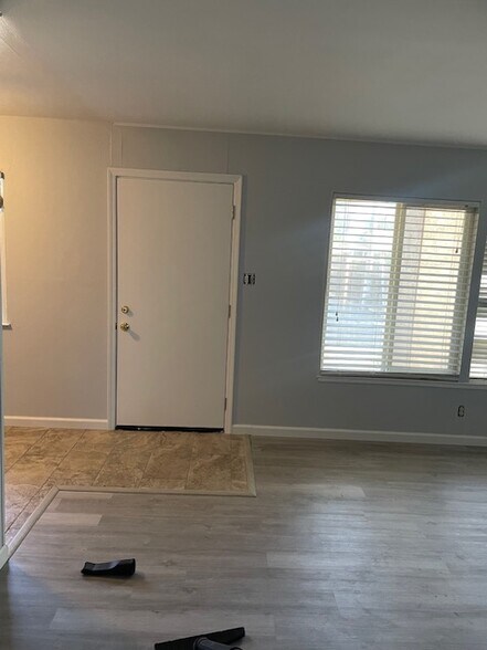 More Photos Of 218 W K St, Los Banos Apartments For Sale