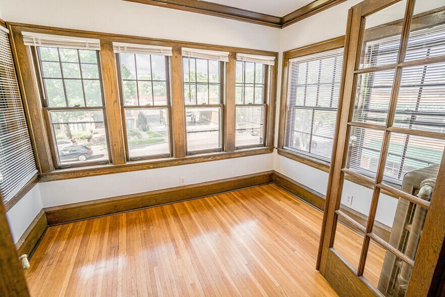 More Photos Of 990 Grand Ave, Saint Paul Apartments For Sale