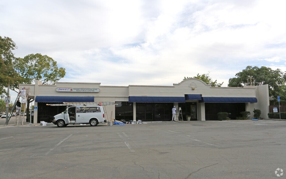 More Photos Of 1453 1st St, Livermore Freestanding For Lease