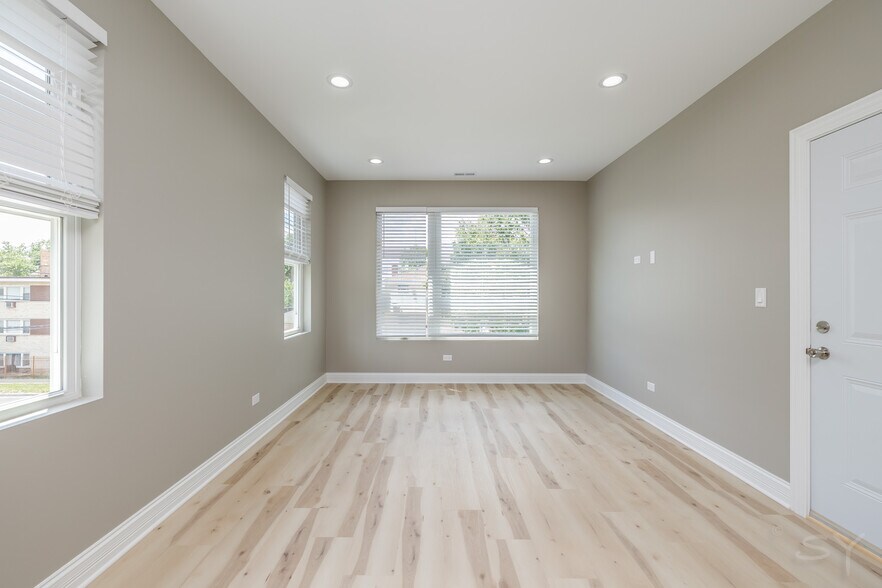 More Photos Of 623 Hamlin Ave, Chicago Apartments For Sale