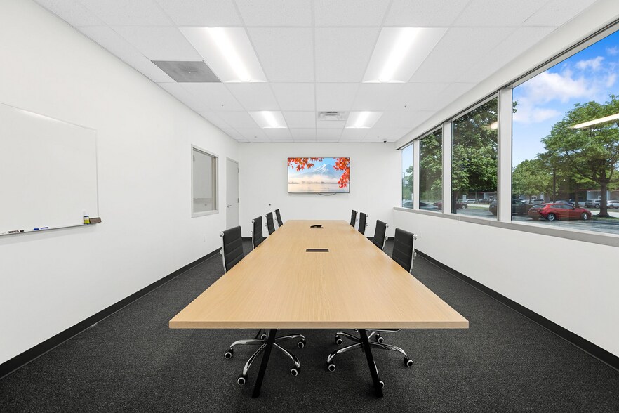 More Photos Of 7000 Atrium Way, Mount Laurel Warehouse For Lease