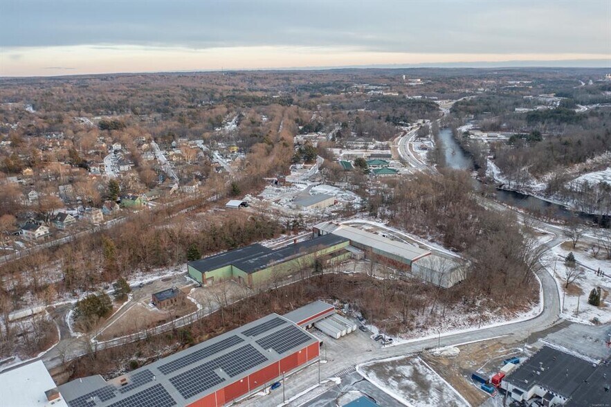 More Photos Of 30 Harris St, Putnam Warehouse For Sale