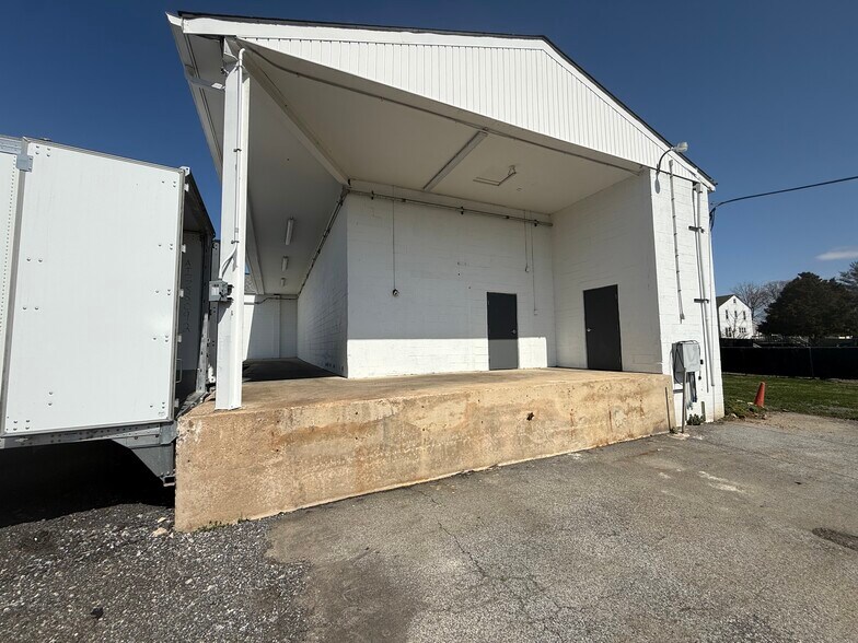 More Photos Of 175 Willow St, Toughkenamon Warehouse For Lease