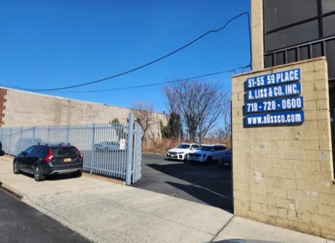 More Photos Of 5155 59th Pl, Woodside Light Manufacturing For Sale