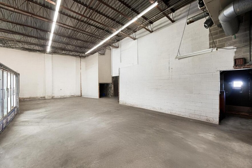 More Photos Of 308 Larkfield Rd, East Northport General Retail For Sale