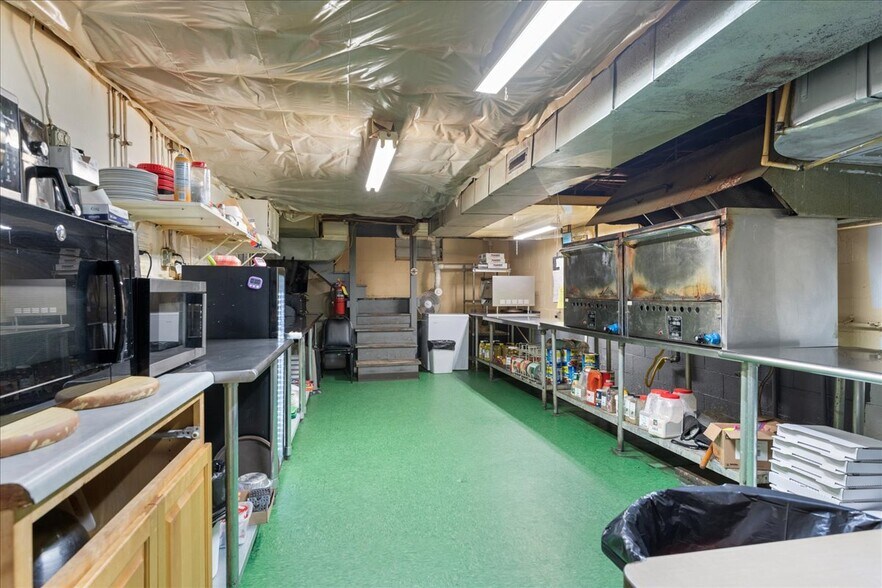 More Photos Of 104 Taylorville Rd, Taylorville Restaurant For Sale