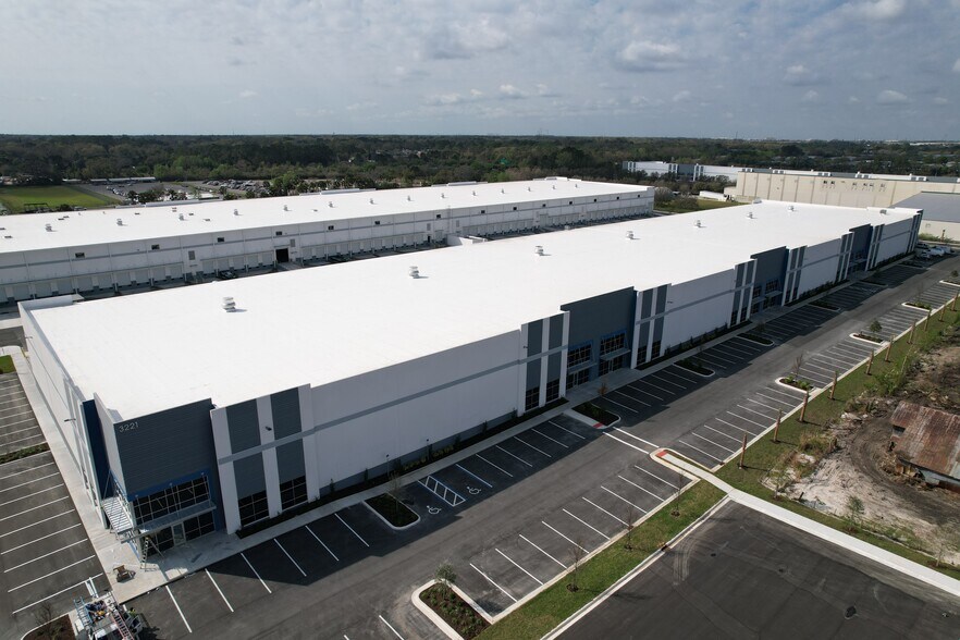 More Photos Of 3205 St. Johns Pky, Sanford Unknown For Lease