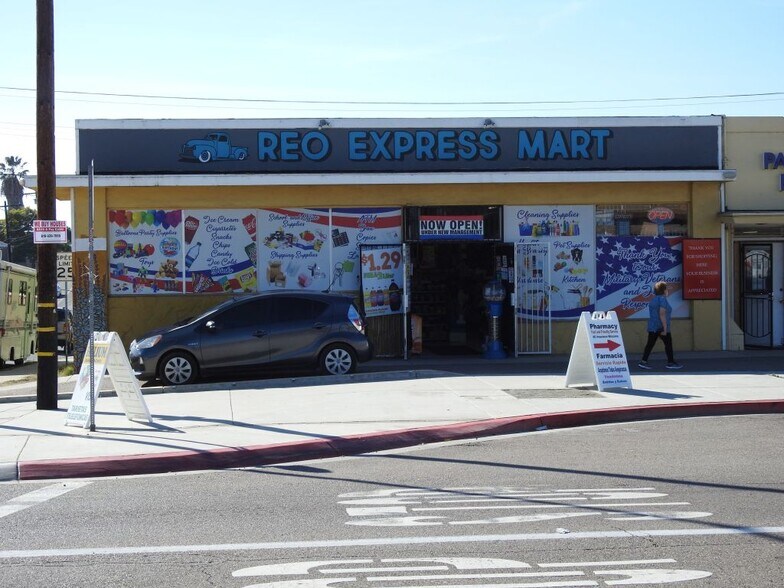 More Photos Of 2364 Reo Dr, San Diego Freestanding For Lease