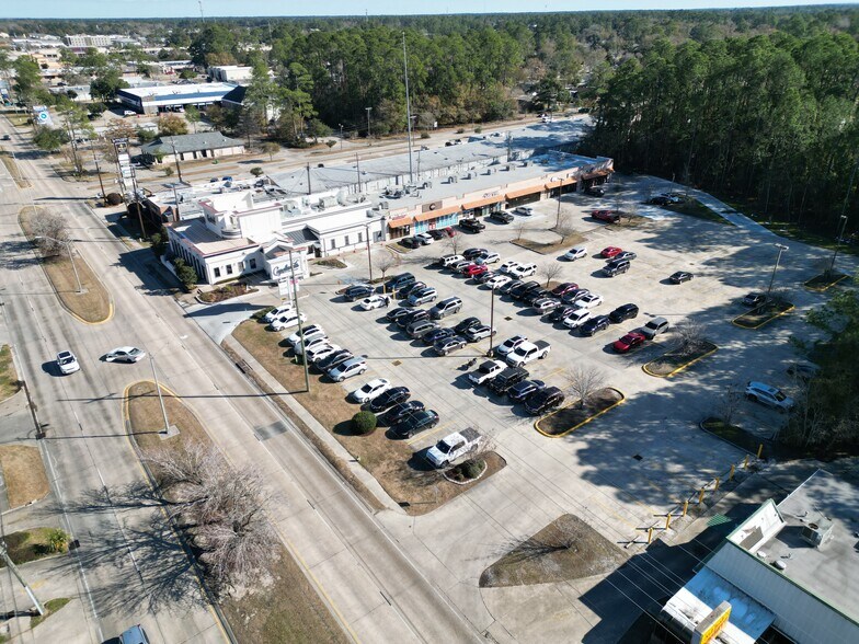 More Photos Of 1337 Gause Blvd, Slidell Storefront For Lease
