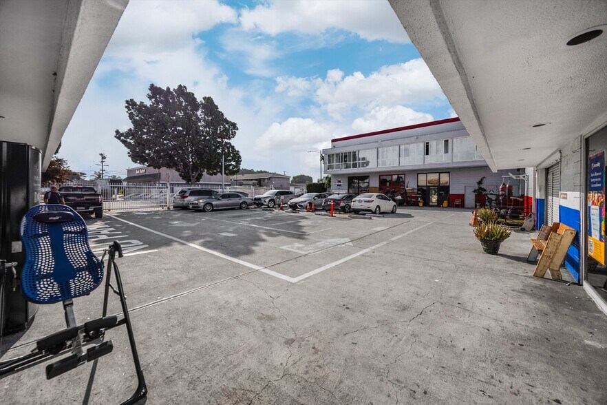 More Photos Of 9201 California Ave, South Gate Auto Repair For Sale