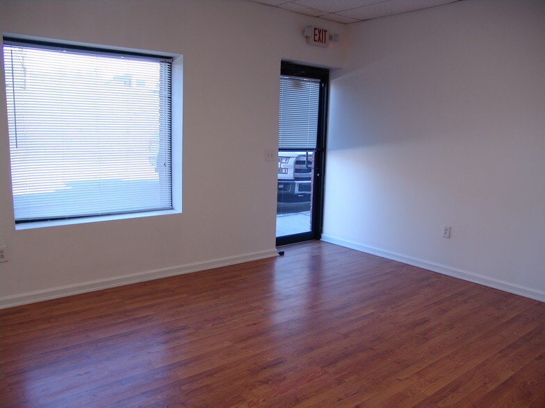 More Photos Of 5450 Technology Pky, Braselton Warehouse For Lease