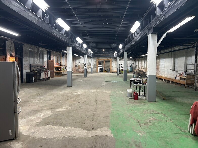 More Photos Of 611 S Monroe St, Baltimore Warehouse For Sale