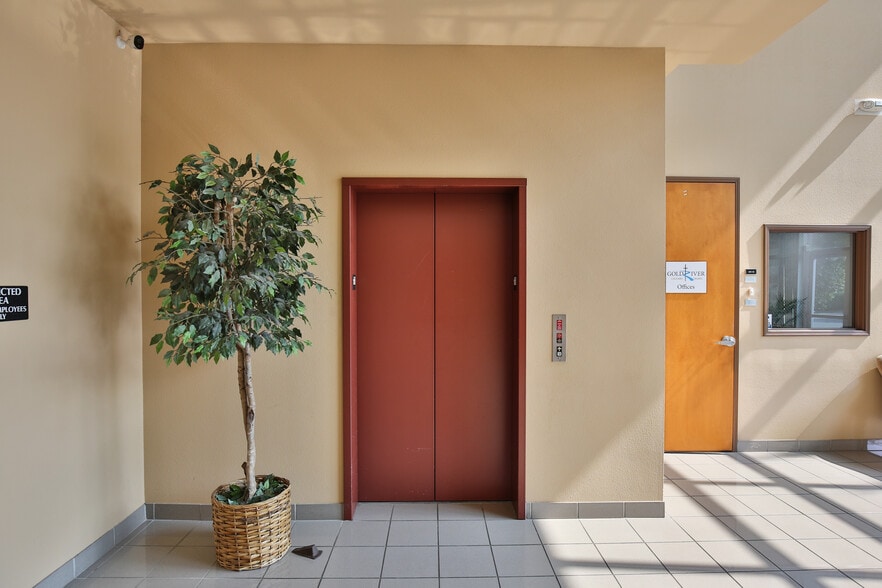 More Photos Of 2440 Gold River Rd, Rancho Cordova Office For Lease