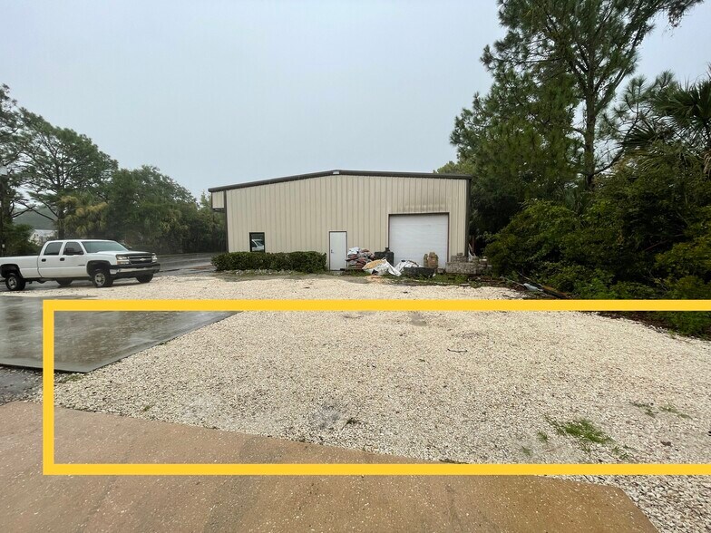 More Photos Of 851002 US Highway 17, Yulee Office For Lease