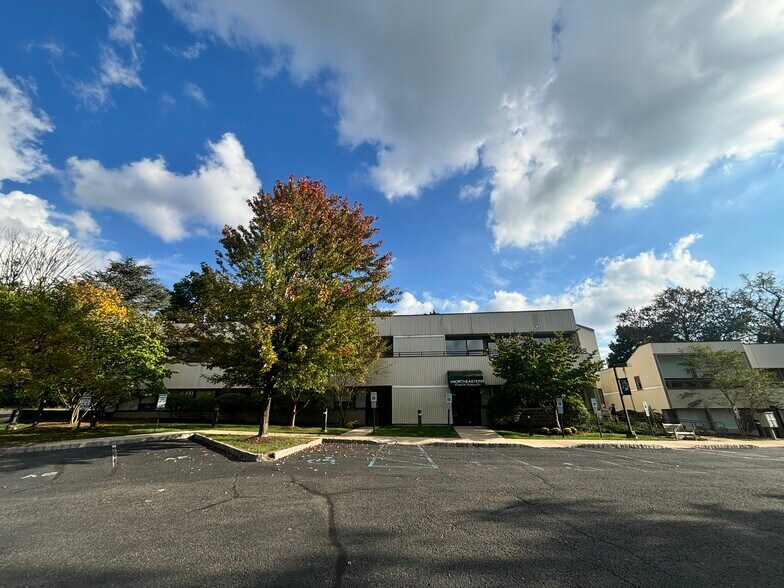 More Photos Of 220 Ridgedale Ave, Florham Park Office For Sale