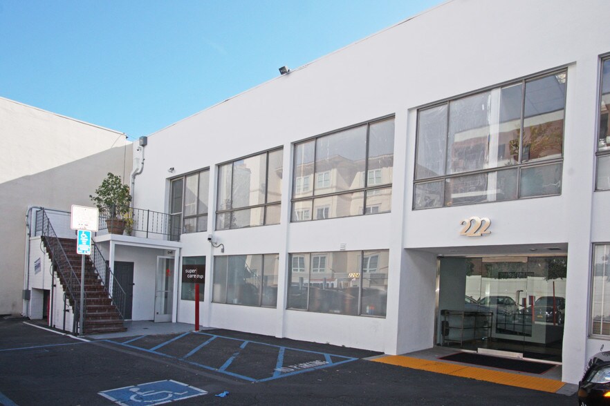 More Photos Of 220-228 N Canon Dr, Beverly Hills Loft Creative Space For Lease