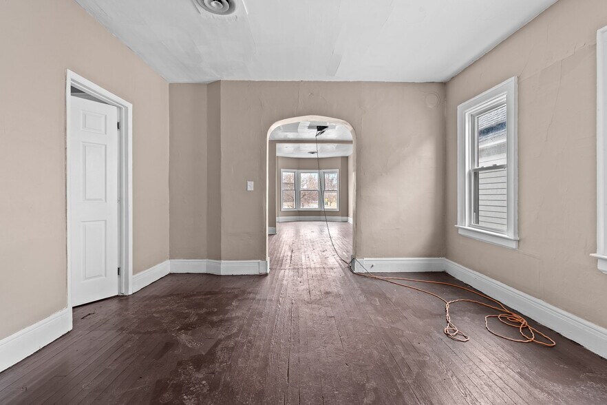 More Photos Of , Buffalo General Retail For Sale