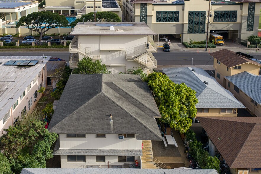 More Photos Of 534 Kamoku St, Honolulu Apartments For Sale