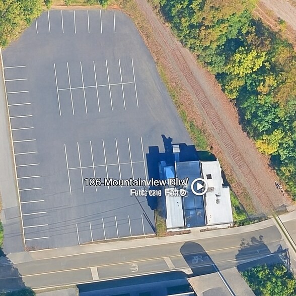 More Photos Of 186 Mountainview Blvd, Wayne Freestanding For Lease