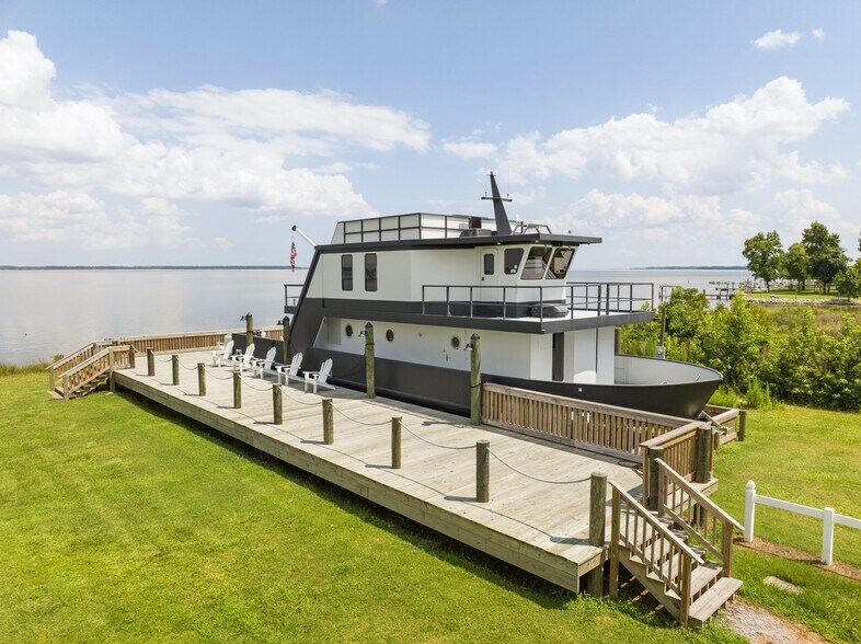 More Photos Of 220 Pungo Shores, Belhaven Lodge Meeting Hall For Sale