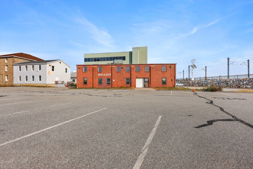 More Photos Of , New London Office For Sale