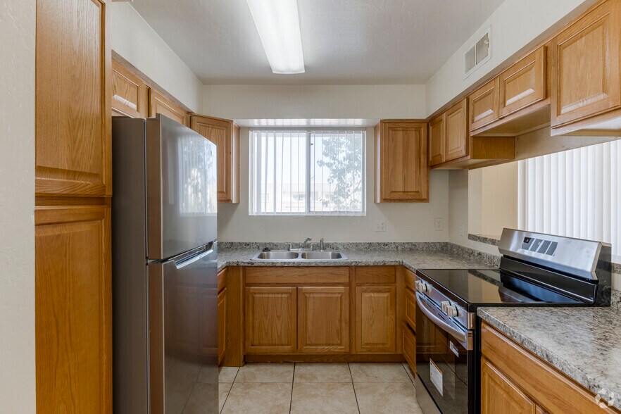 More Photos Of 1835 N 51st St, Phoenix Apartments For Sale