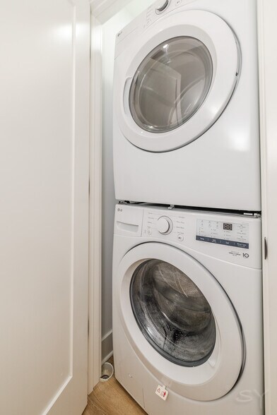 More Photos Of 2327 S Homan Ave, Chicago Apartments For Sale